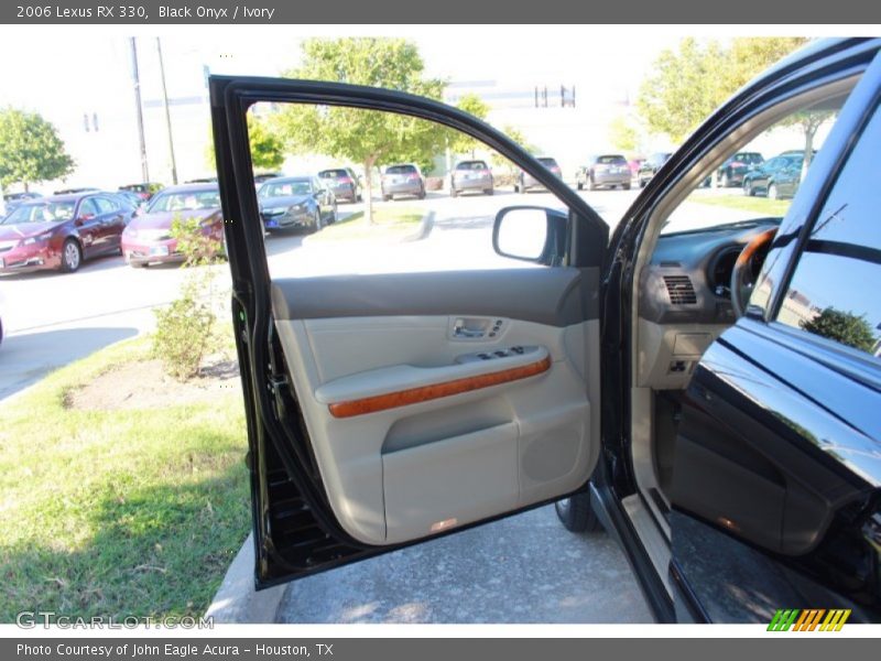 Black Onyx / Ivory 2006 Lexus RX 330