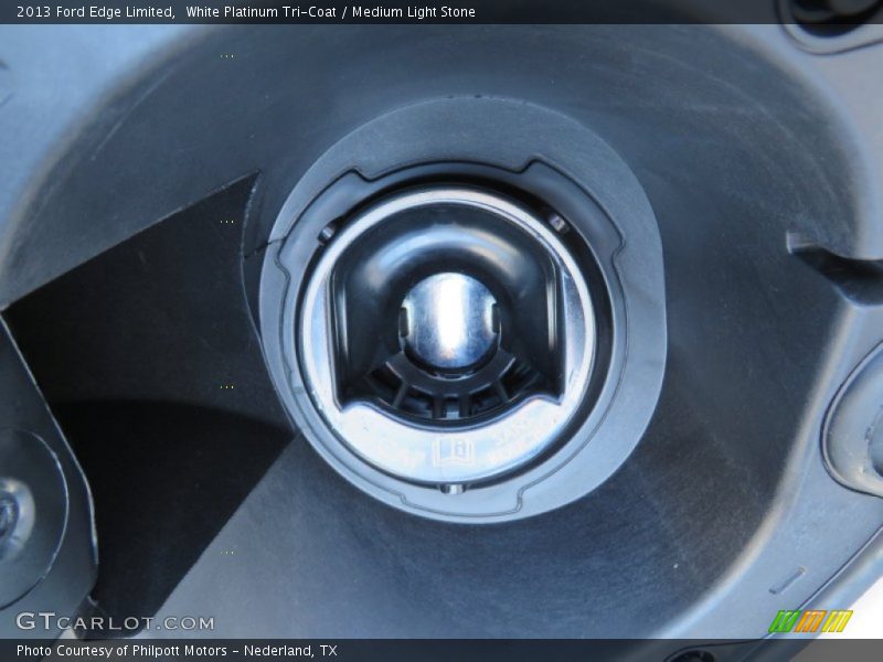 White Platinum Tri-Coat / Medium Light Stone 2013 Ford Edge Limited