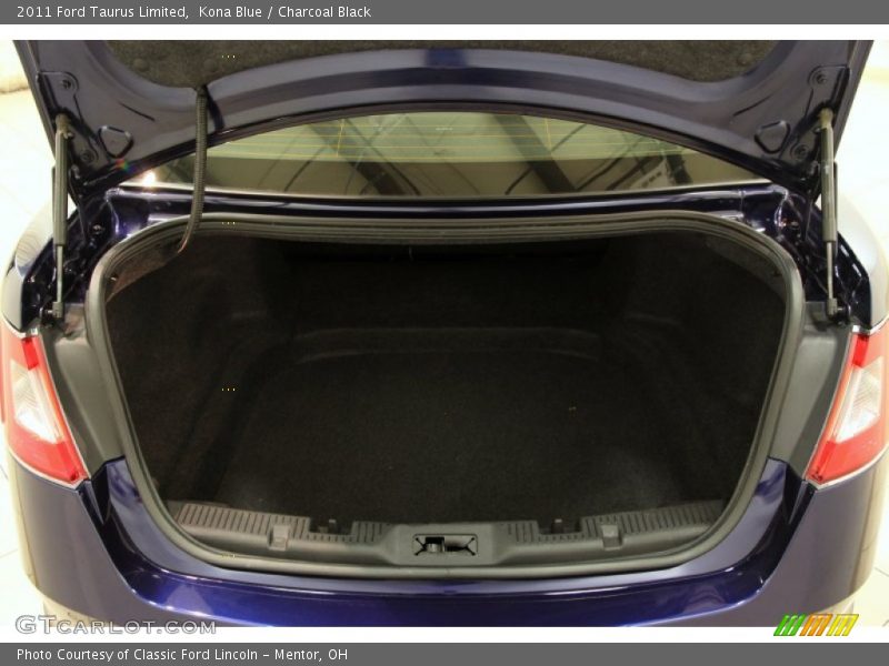 Kona Blue / Charcoal Black 2011 Ford Taurus Limited