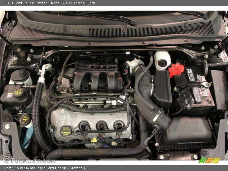 Kona Blue / Charcoal Black 2011 Ford Taurus Limited