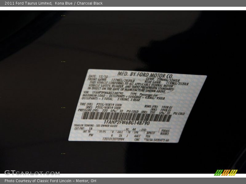 Kona Blue / Charcoal Black 2011 Ford Taurus Limited