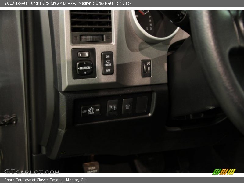 Magnetic Gray Metallic / Black 2013 Toyota Tundra SR5 CrewMax 4x4
