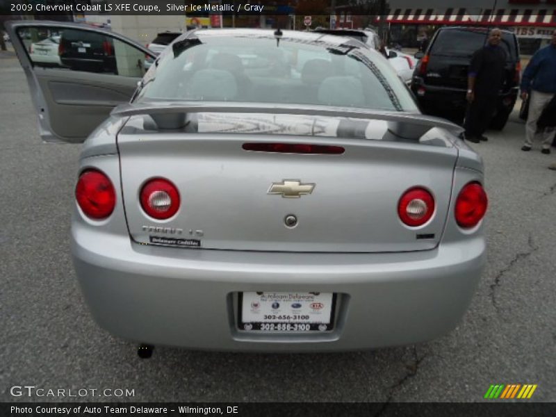 Silver Ice Metallic / Gray 2009 Chevrolet Cobalt LS XFE Coupe