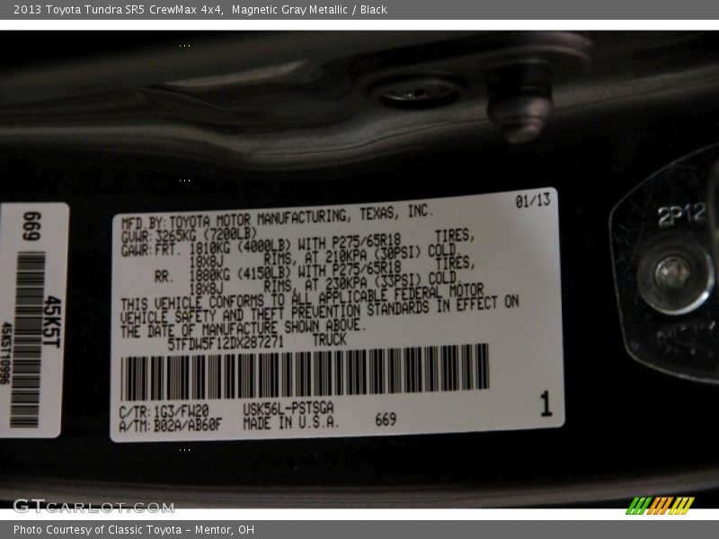 Magnetic Gray Metallic / Black 2013 Toyota Tundra SR5 CrewMax 4x4