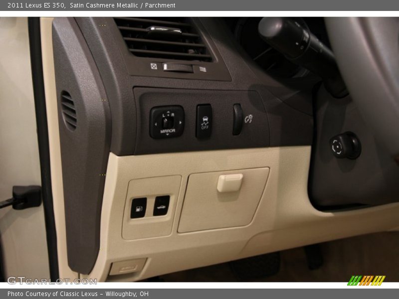 Satin Cashmere Metallic / Parchment 2011 Lexus ES 350