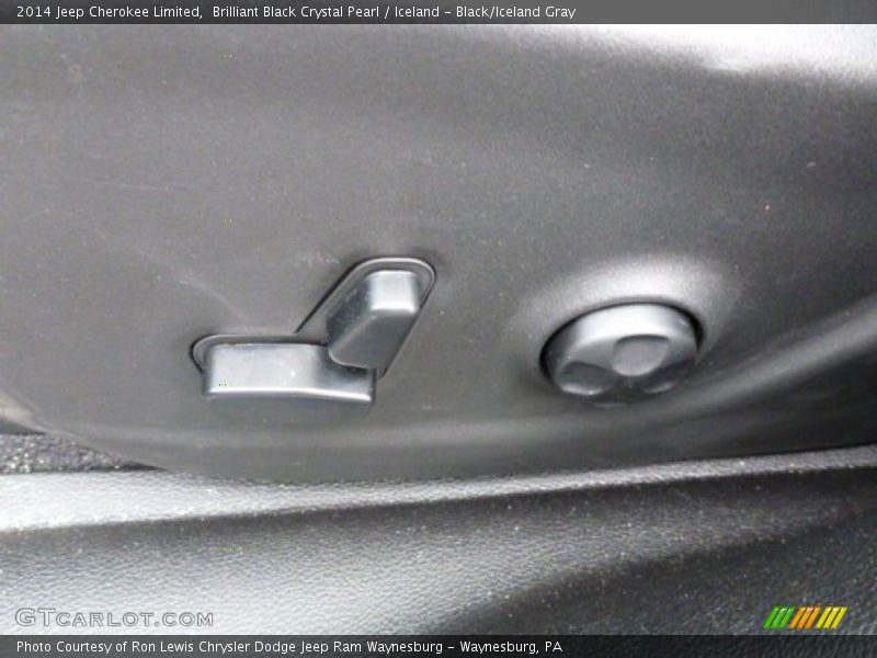 Brilliant Black Crystal Pearl / Iceland - Black/Iceland Gray 2014 Jeep Cherokee Limited