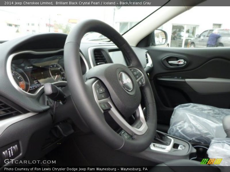 Brilliant Black Crystal Pearl / Iceland - Black/Iceland Gray 2014 Jeep Cherokee Limited