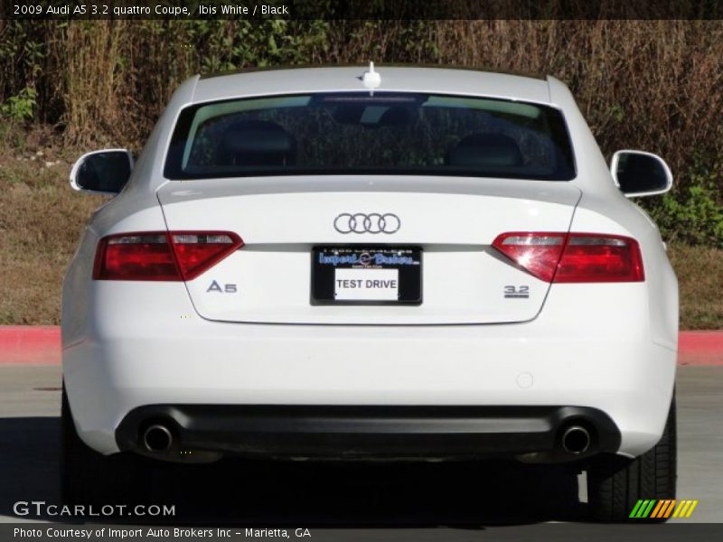Ibis White / Black 2009 Audi A5 3.2 quattro Coupe