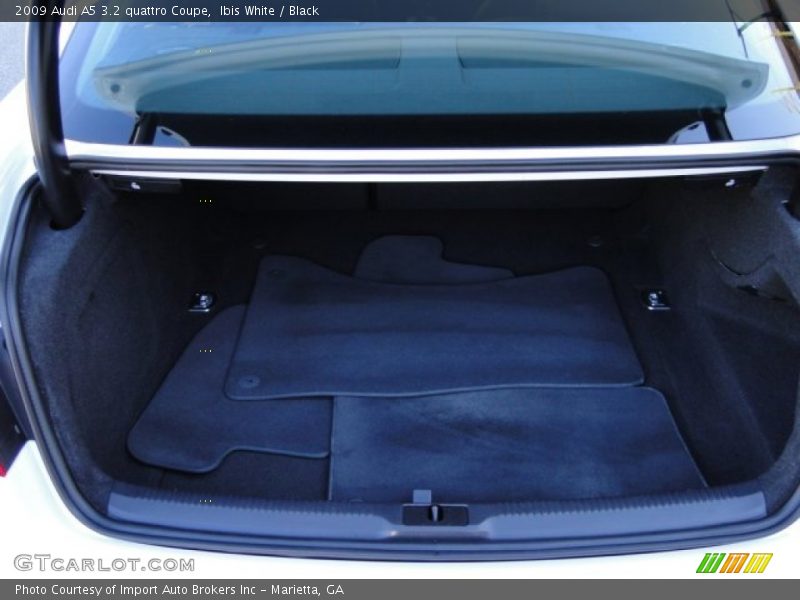 Ibis White / Black 2009 Audi A5 3.2 quattro Coupe