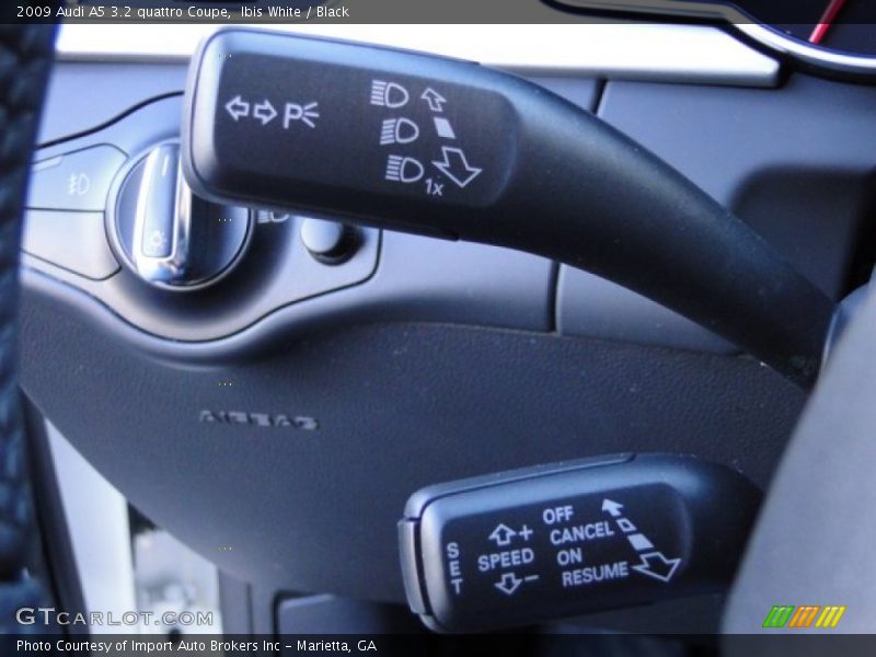 Ibis White / Black 2009 Audi A5 3.2 quattro Coupe