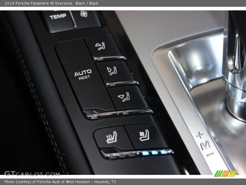 Controls of 2014 Panamera 4S Executive