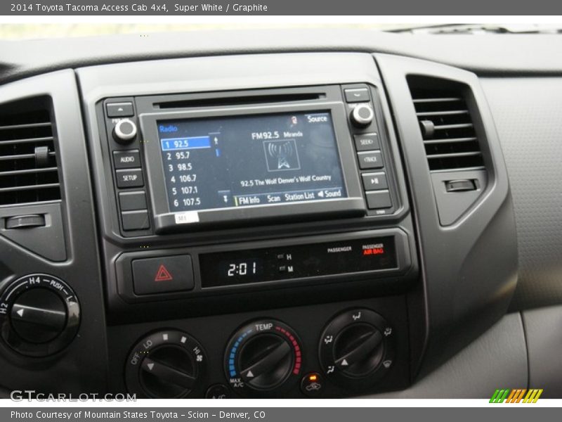 Super White / Graphite 2014 Toyota Tacoma Access Cab 4x4