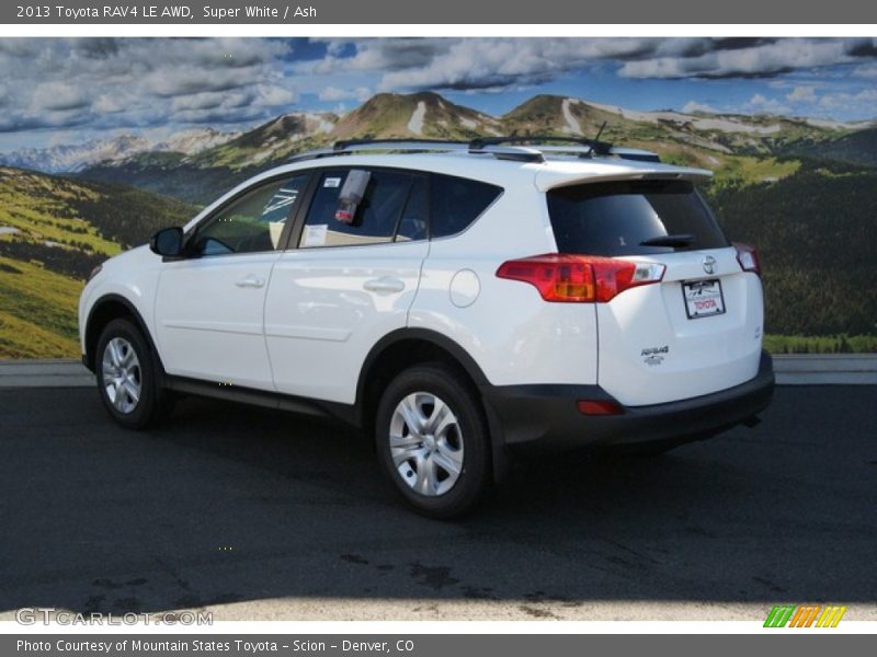 Super White / Ash 2013 Toyota RAV4 LE AWD