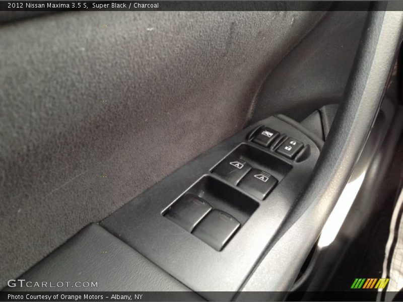 Super Black / Charcoal 2012 Nissan Maxima 3.5 S