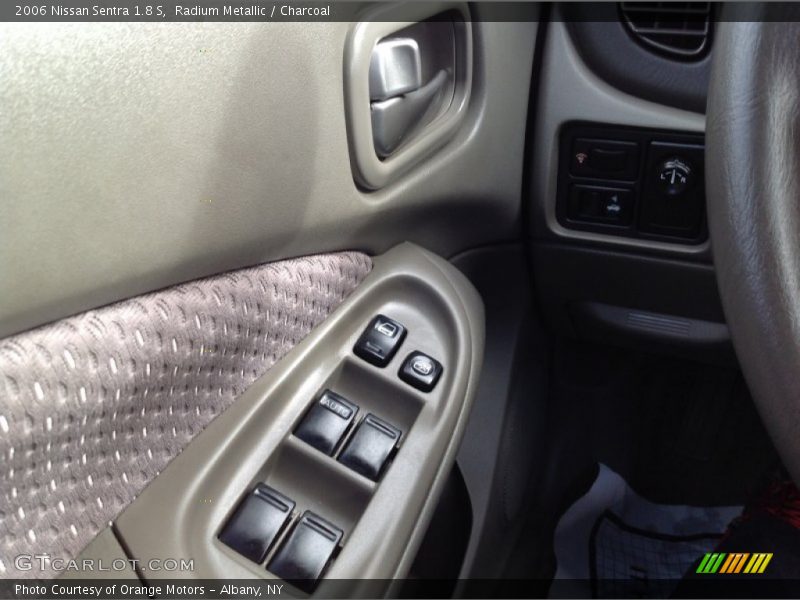 Radium Metallic / Charcoal 2006 Nissan Sentra 1.8 S