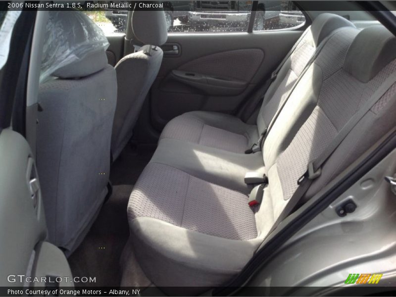 Radium Metallic / Charcoal 2006 Nissan Sentra 1.8 S