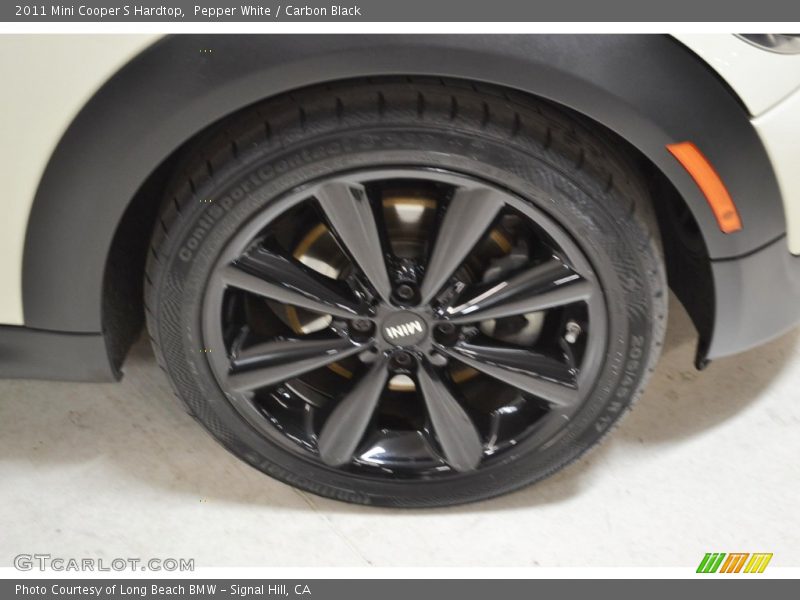 Pepper White / Carbon Black 2011 Mini Cooper S Hardtop