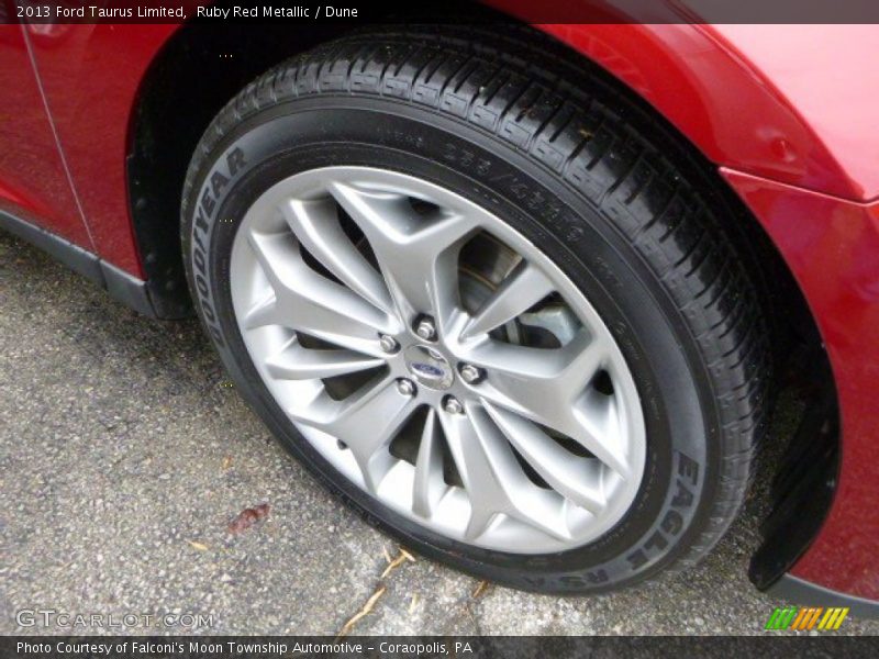 Ruby Red Metallic / Dune 2013 Ford Taurus Limited