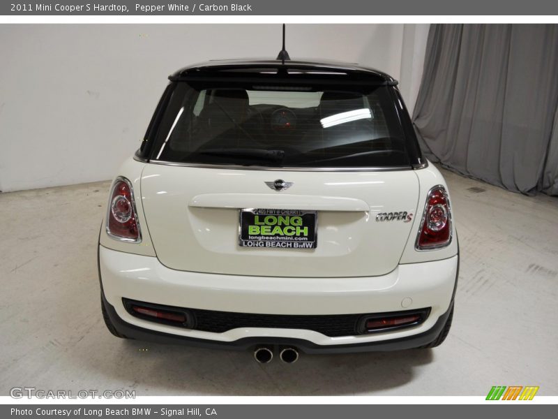 Pepper White / Carbon Black 2011 Mini Cooper S Hardtop