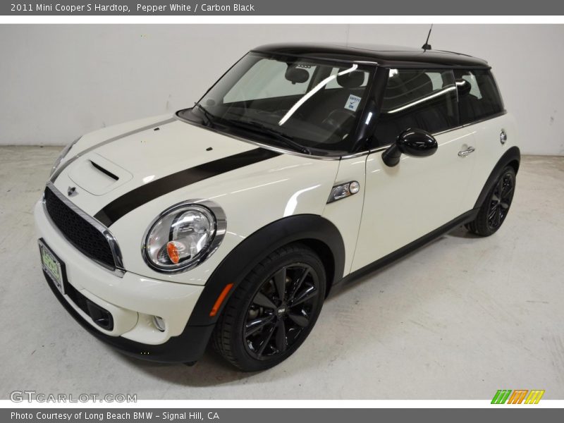 Pepper White / Carbon Black 2011 Mini Cooper S Hardtop