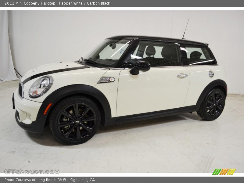 Pepper White / Carbon Black 2011 Mini Cooper S Hardtop