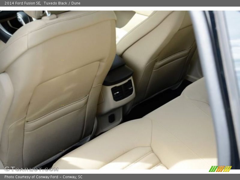 Tuxedo Black / Dune 2014 Ford Fusion SE
