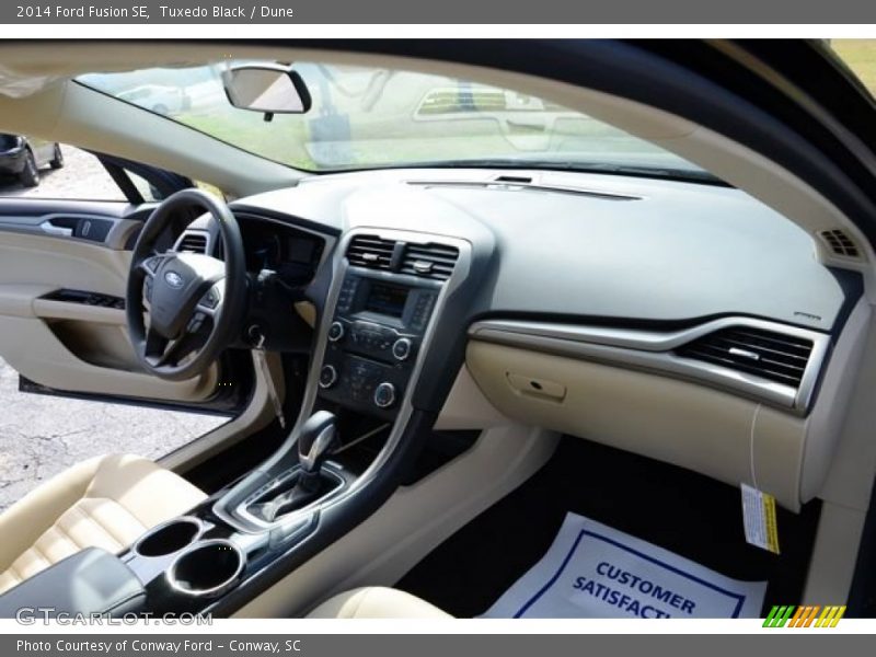 Tuxedo Black / Dune 2014 Ford Fusion SE