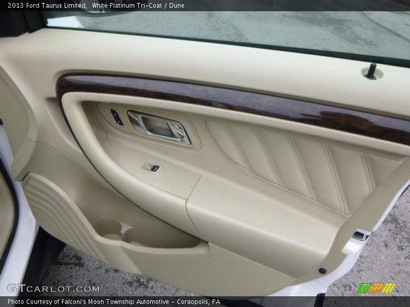 White Platinum Tri-Coat / Dune 2013 Ford Taurus Limited