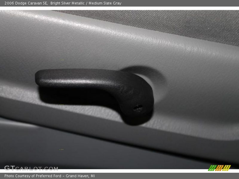 Bright Silver Metallic / Medium Slate Gray 2006 Dodge Caravan SE