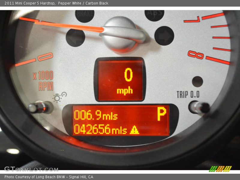Pepper White / Carbon Black 2011 Mini Cooper S Hardtop