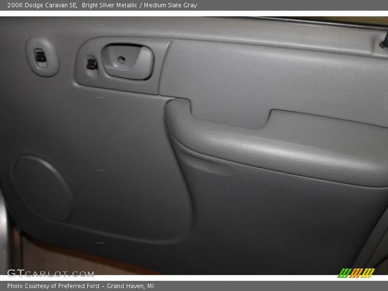 Bright Silver Metallic / Medium Slate Gray 2006 Dodge Caravan SE