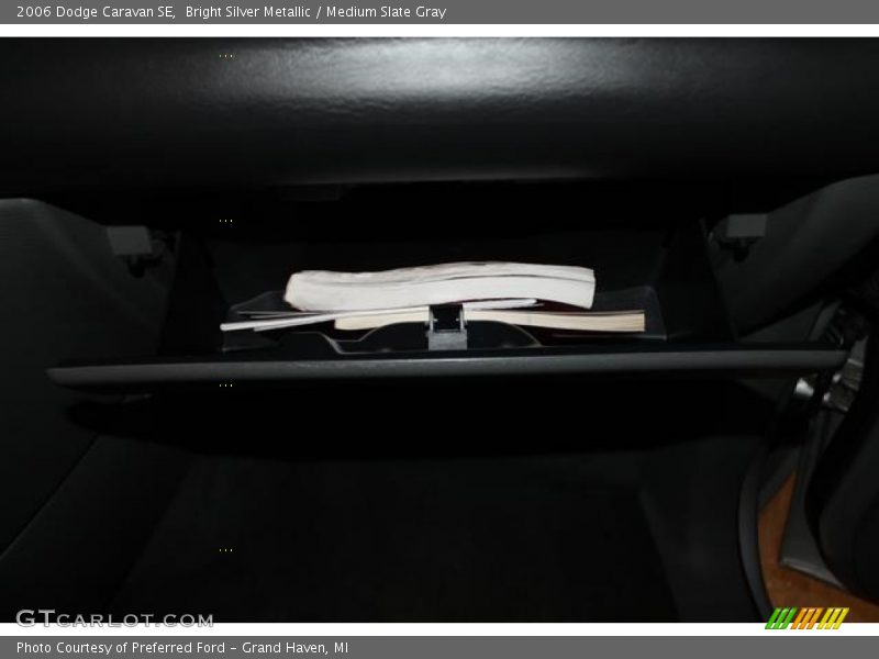 Bright Silver Metallic / Medium Slate Gray 2006 Dodge Caravan SE