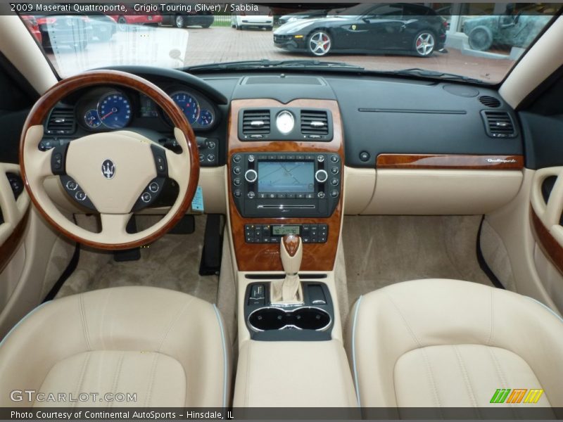 Dashboard of 2009 Quattroporte 