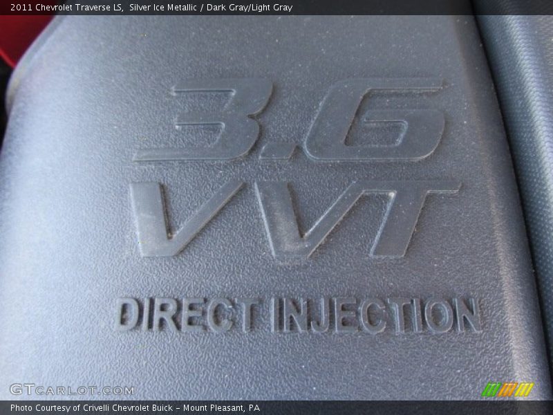 Silver Ice Metallic / Dark Gray/Light Gray 2011 Chevrolet Traverse LS