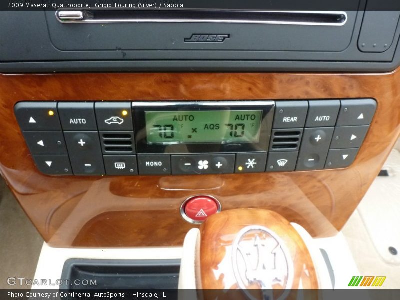 Controls of 2009 Quattroporte 