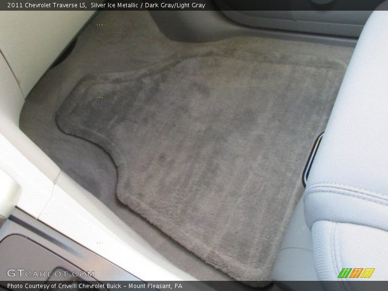 Silver Ice Metallic / Dark Gray/Light Gray 2011 Chevrolet Traverse LS