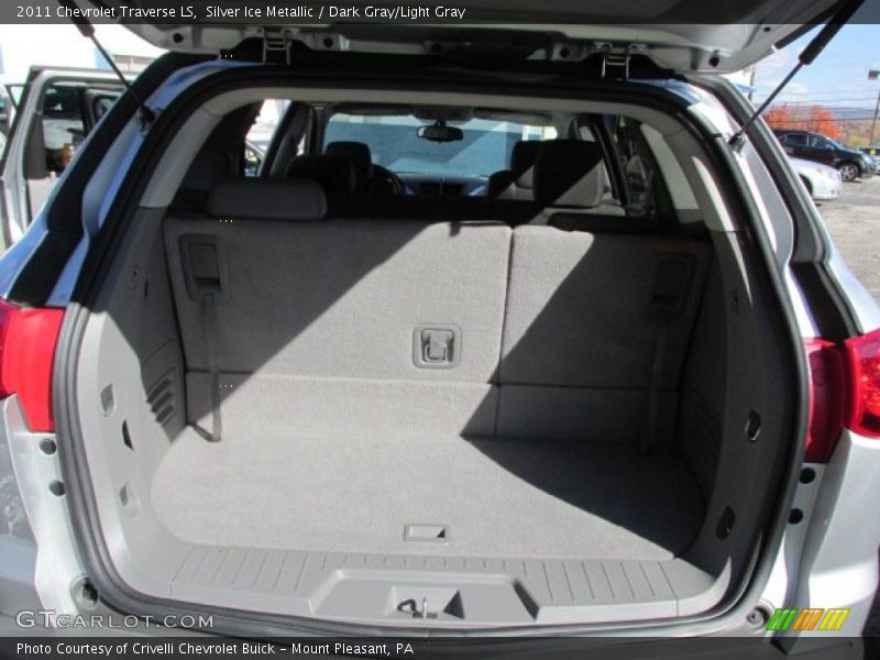 Silver Ice Metallic / Dark Gray/Light Gray 2011 Chevrolet Traverse LS