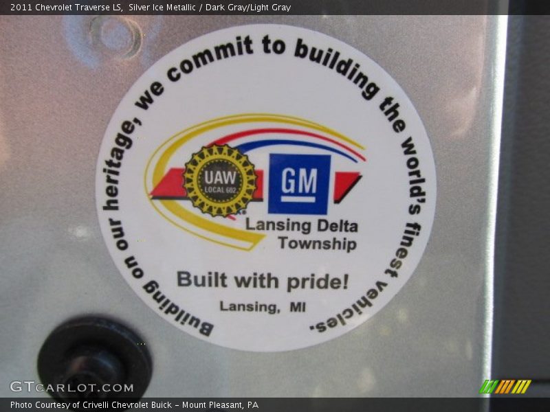 Silver Ice Metallic / Dark Gray/Light Gray 2011 Chevrolet Traverse LS