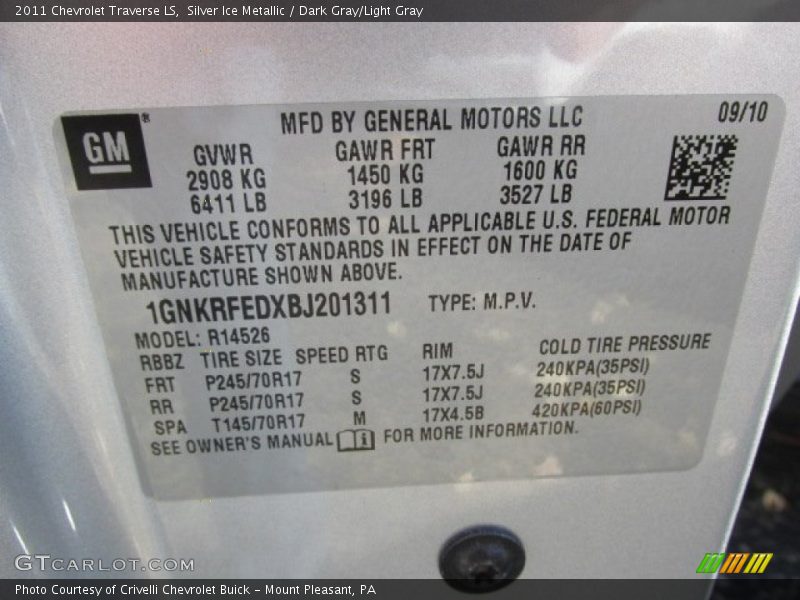 Silver Ice Metallic / Dark Gray/Light Gray 2011 Chevrolet Traverse LS