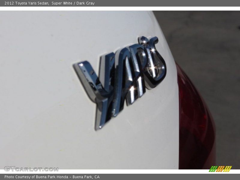 Super White / Dark Gray 2012 Toyota Yaris Sedan