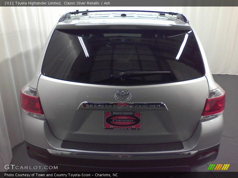 Classic Silver Metallic / Ash 2011 Toyota Highlander Limited