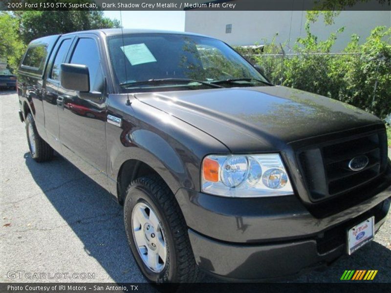 Dark Shadow Grey Metallic / Medium Flint Grey 2005 Ford F150 STX SuperCab