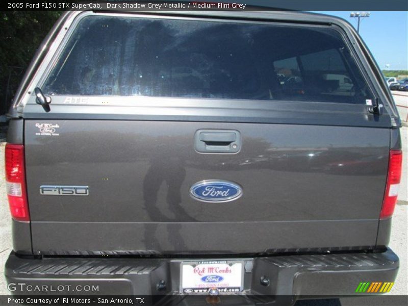 Dark Shadow Grey Metallic / Medium Flint Grey 2005 Ford F150 STX SuperCab