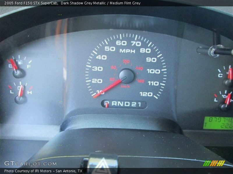 Dark Shadow Grey Metallic / Medium Flint Grey 2005 Ford F150 STX SuperCab