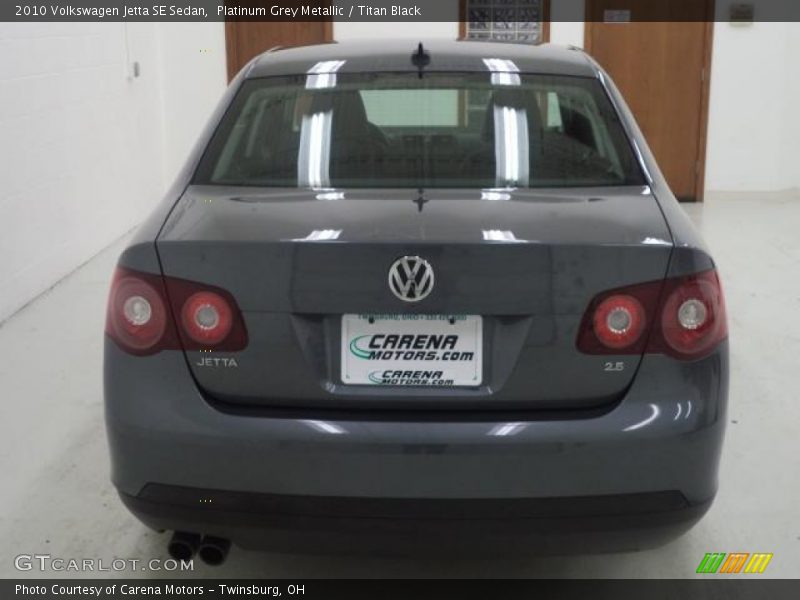 Platinum Grey Metallic / Titan Black 2010 Volkswagen Jetta SE Sedan