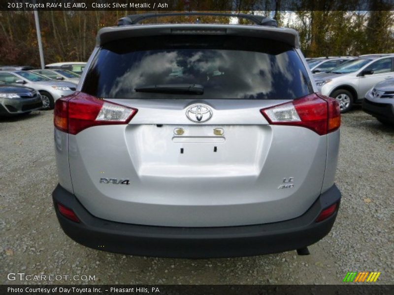 Classic Silver Metallic / Ash 2013 Toyota RAV4 LE AWD