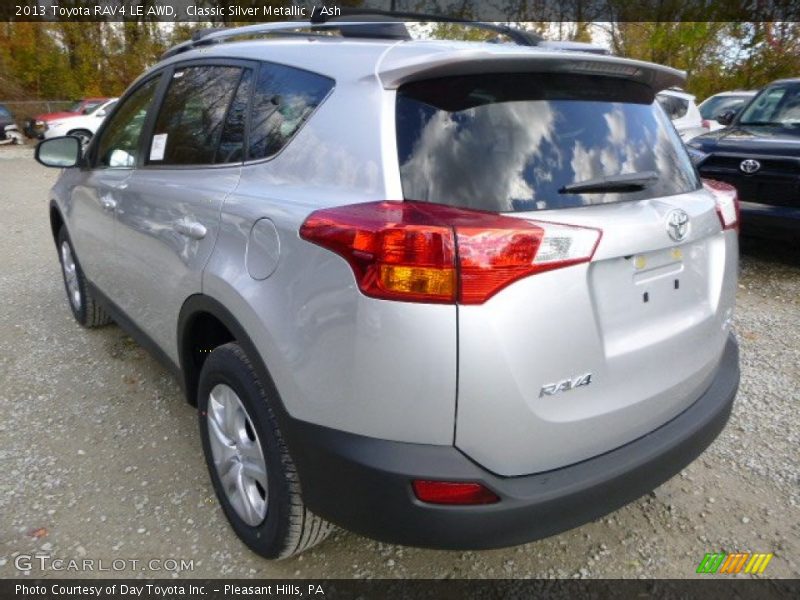 Classic Silver Metallic / Ash 2013 Toyota RAV4 LE AWD