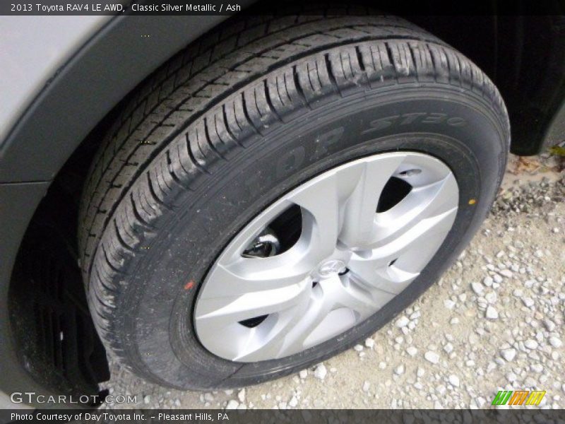 Classic Silver Metallic / Ash 2013 Toyota RAV4 LE AWD