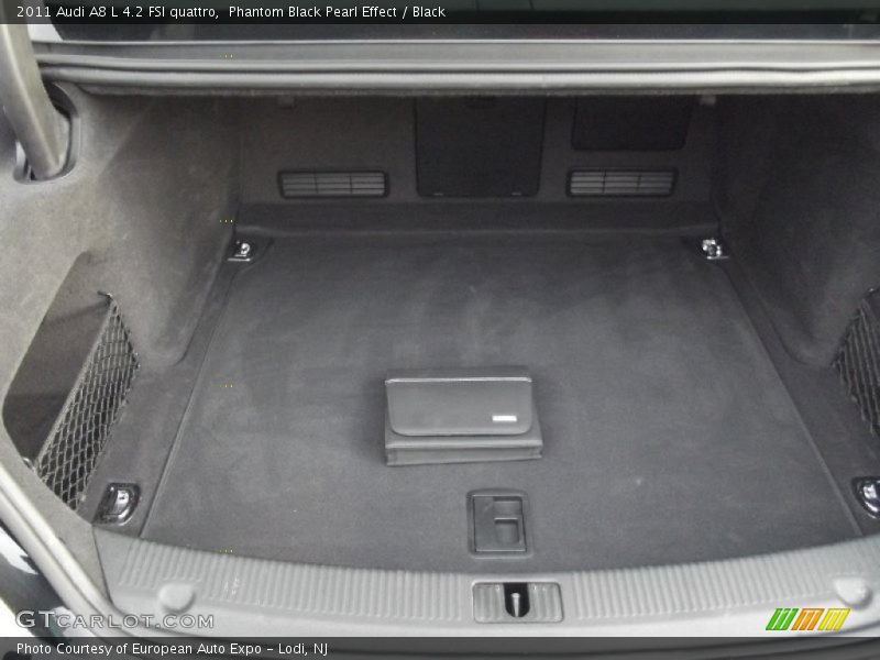 Phantom Black Pearl Effect / Black 2011 Audi A8 L 4.2 FSI quattro