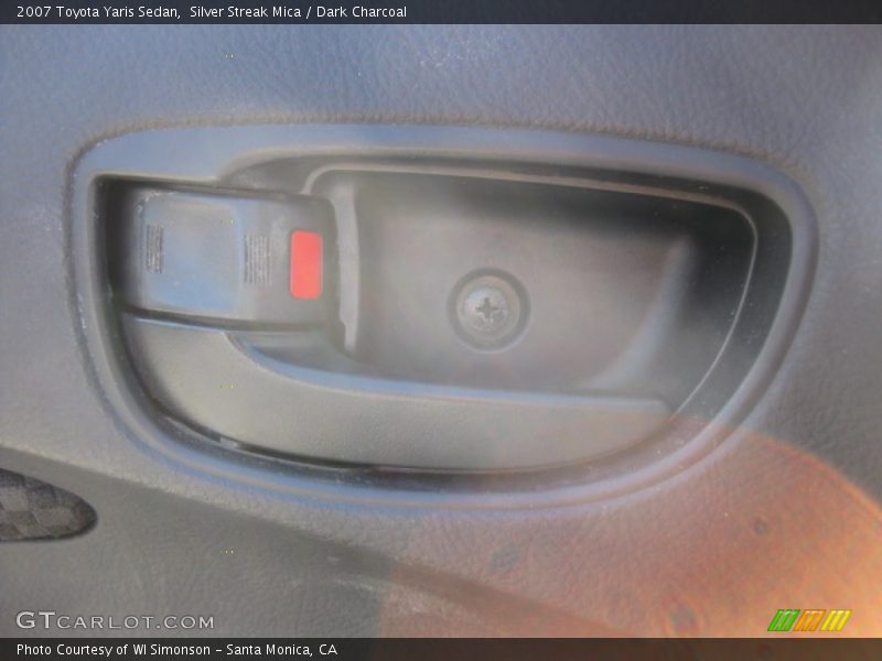 Silver Streak Mica / Dark Charcoal 2007 Toyota Yaris Sedan